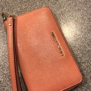 Michael Kors wallet/wristlet